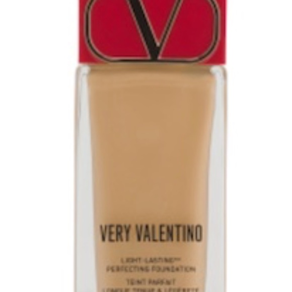 VERY VALENTINO 24 HOUR WEAR LIQUID FOUNDATION SPF 25 - Picture 2 of 4